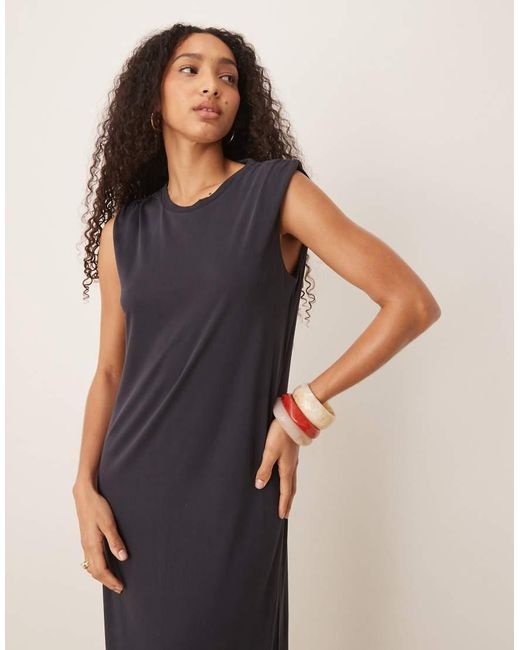 Vestido Lavado De Corte Recto Con Cuello Redondo De Mango de color Natural