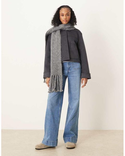 Sciarpa di ASOS in Gray