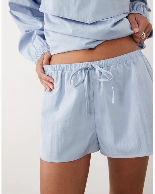 Short technique ensemble ASOS en coloris Blue