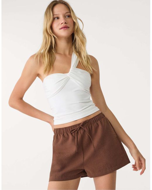 Short ample à taille élastique Stradivarius en coloris Brown