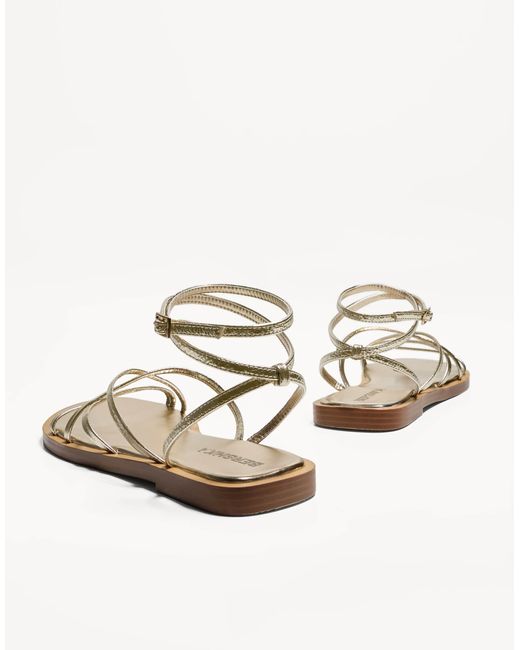 Bershka Natural – flache sandalen mehreren riemen