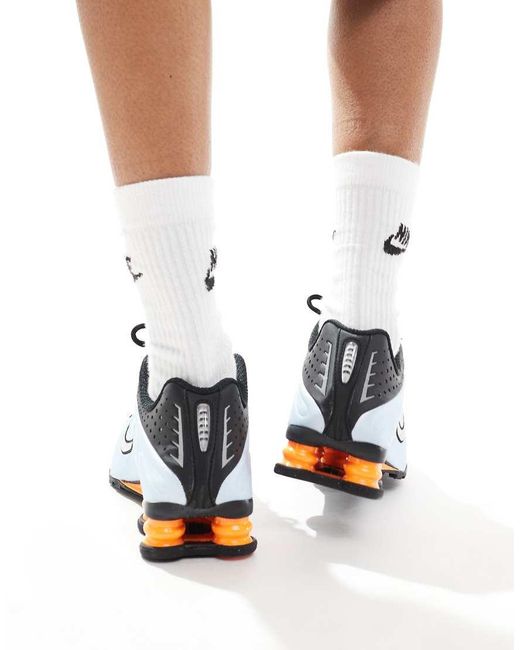 Nike White Shox R4 Trainers