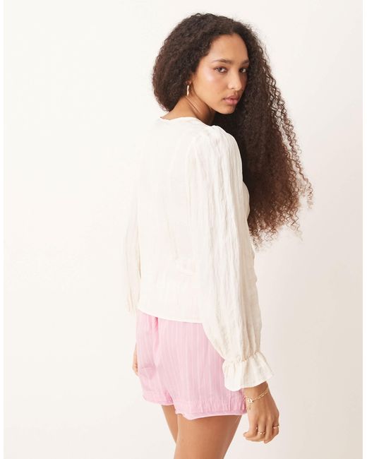 Aware White – bluse