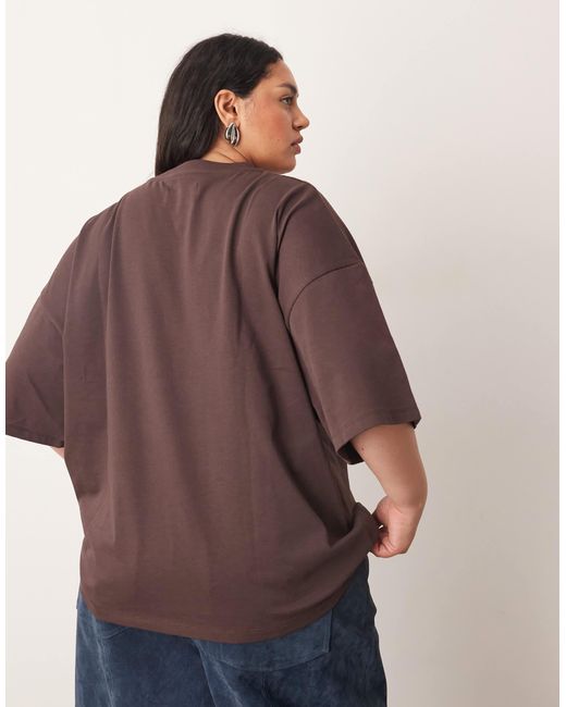Curve - t-shirt oversize en tissu épais ARRANGE en coloris Brown