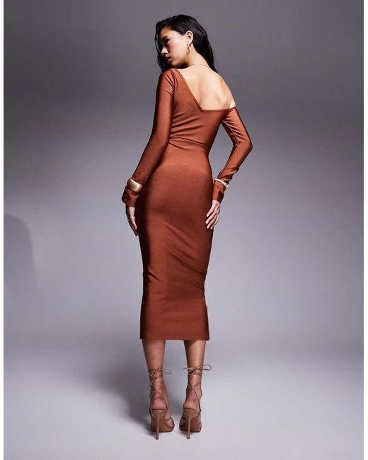 Vestito Midi Fasciante A Maniche Lunghe Color Ruggine Con Spalle Scoperte di ASOS in Purple