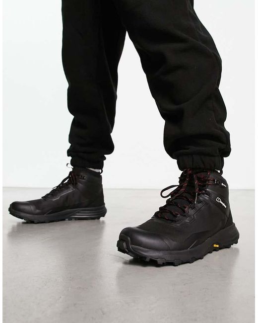 Berghaus Black Vc22 Gore-tex Waterproof Insulated Hiking Boots With High Grip Vibram Sole for men