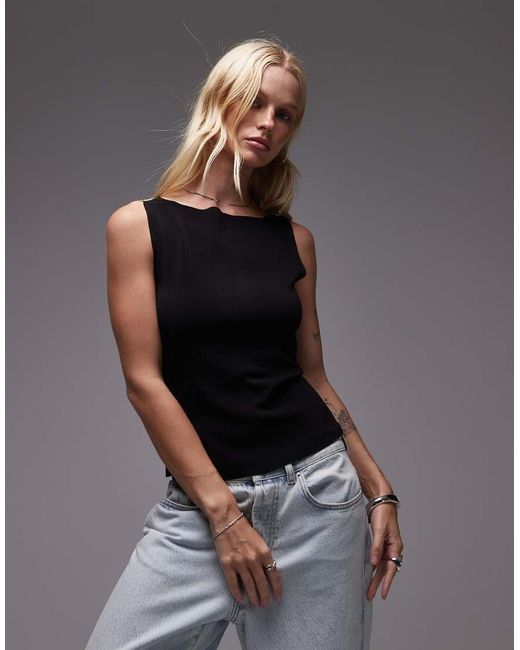 Canotta Nera Slim Con Scollo A Barchetta di Mango in Black