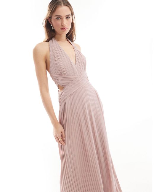 L'invitée - robe longue dos nu plissée en mousseline - pâle TFNC London en coloris Pink