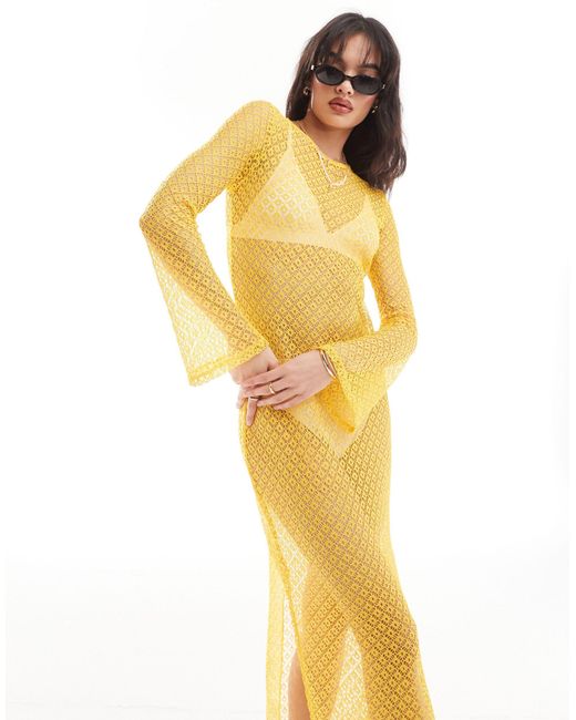 Styled by claudia bhimra - robe longue en maille crochetée transparente avec dos échancré à détails noués Something New en coloris Metallic