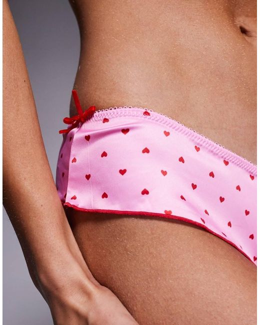 Kitty di ASOS in Red
