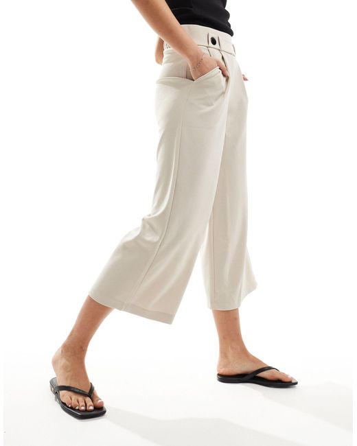 Pantalon d'ensemble ajusté coupe courte ample - taupe Jdy en coloris White