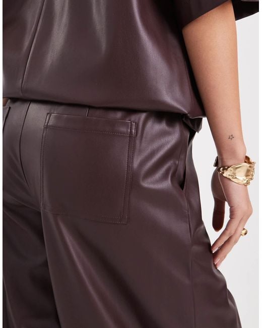 Pantalon d'ensemble ample à enfiler en similicuir - prune ASOS en coloris Multicolor