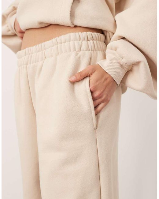 Joggers Extragrandes Con Bajo Ajustado De Tejido Grueso Premium De -Neutro ARRANGE de color Natural