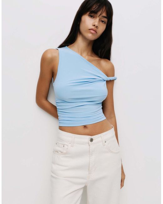 Top asymétrique - pâle Pull&Bear en coloris Blue