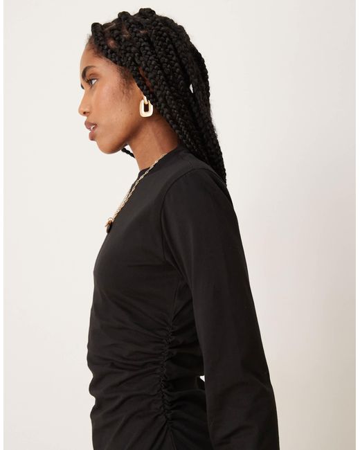 ASOS Black – langärmliges, lässiges, tailliertes minikleid