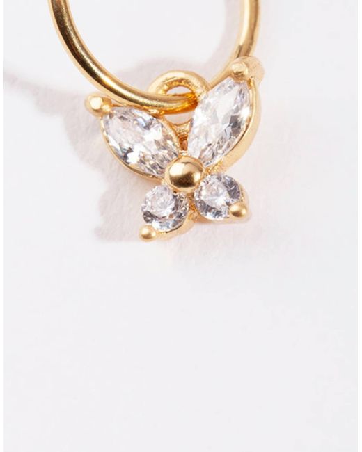 Boucle d'oreille en acier chirurgical avec fermoir cliquet et zircons cubiques Lovisa en coloris White