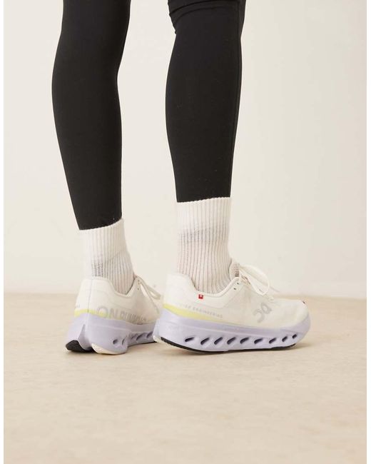 On Shoes Cloudsurfer Next in het White