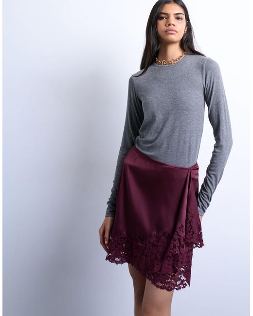 Mini-jupe asymétrique en satin avec bord en dentelle - port royale TOPSHOP en coloris Purple