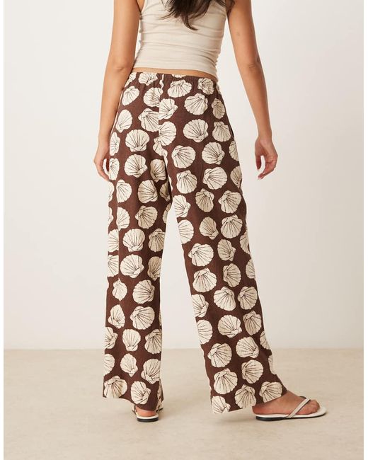 Pantalones Marrones De Pernera Ancha Sin Cierres Con Estampado De Conchas De Lino De Abercrombie & Fitch de color Natural