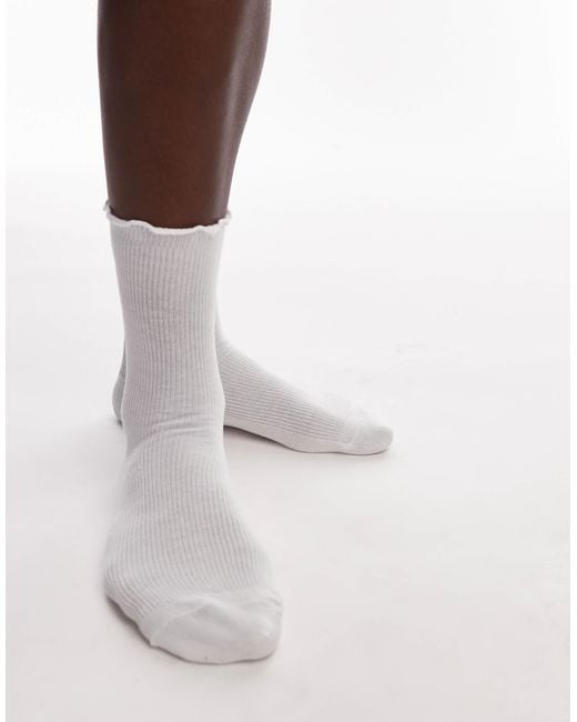 TOPSHOP White Ribbed Ruffle Socks