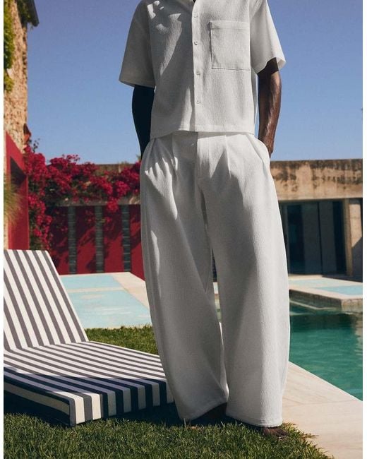 Bershka White Pleated semi-jogger Super baggy Trousers for men
