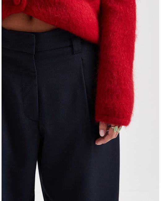 ASOS Red Asos design petite – elegante, bogenförmige barrel-leg-hose