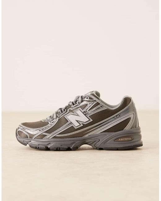 New Balance Black 740 Metallic Sneakers