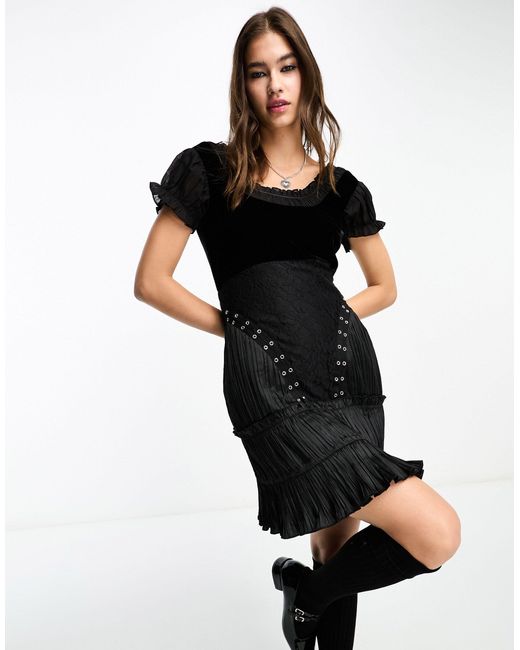 Vestido babydoll Reclaimed (vintage) de color Black