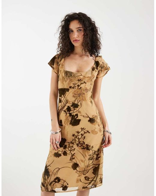 Motel Natural Bhrawa Ruffle Neck Midaxi Dress