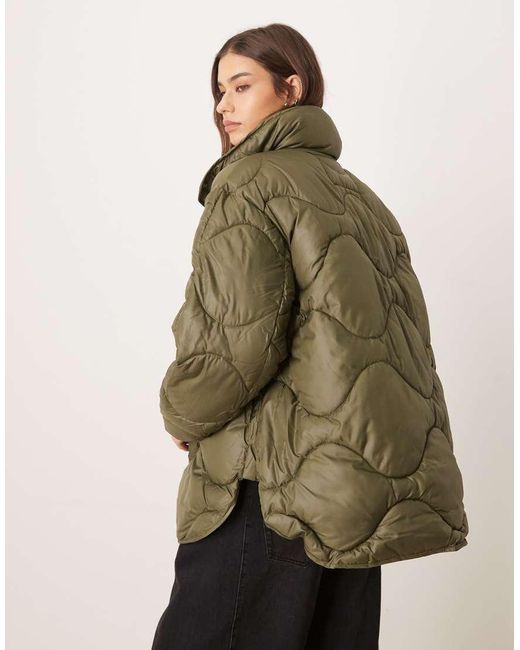 JJXX Oversized Gewatteerd Jack Met Opstaande Boord in het Green