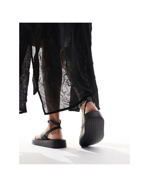 Raid Black Maysee Toe Thong Flatform Sandals