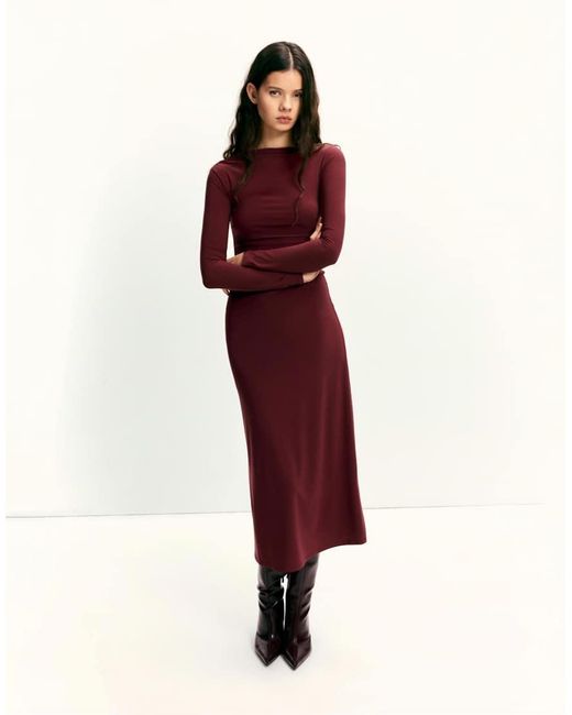 Pull&Bear Zachte Gedrapeerde Midi Jurk in het Red