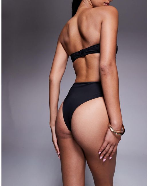 Tara - bas ASOS en coloris Black