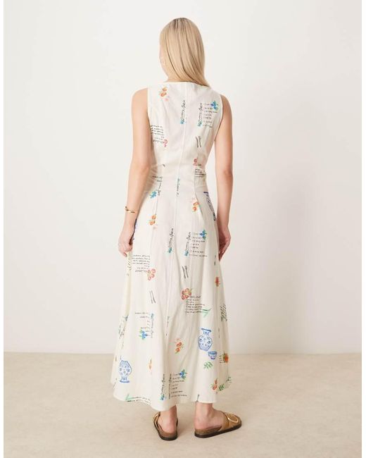 Vestido Largo Abotonado Estilo Chaleco Con Estampado De Condimentos Y Cuello Barco De ASOS de color Natural