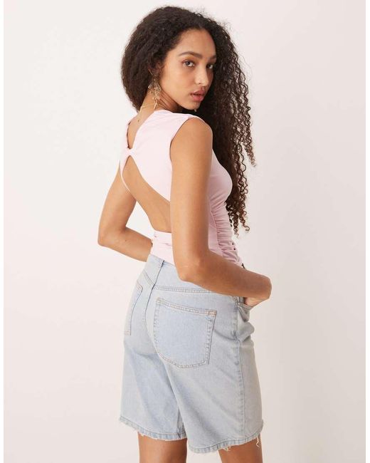 Gina Tricot Top Met Korte Mouwen En Open Achterkant in het Gray
