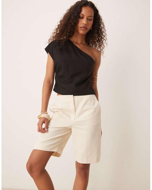 Pantalones Cortos De Sastre De Tejido Efecto Lino De -Neutro Mango de color Natural