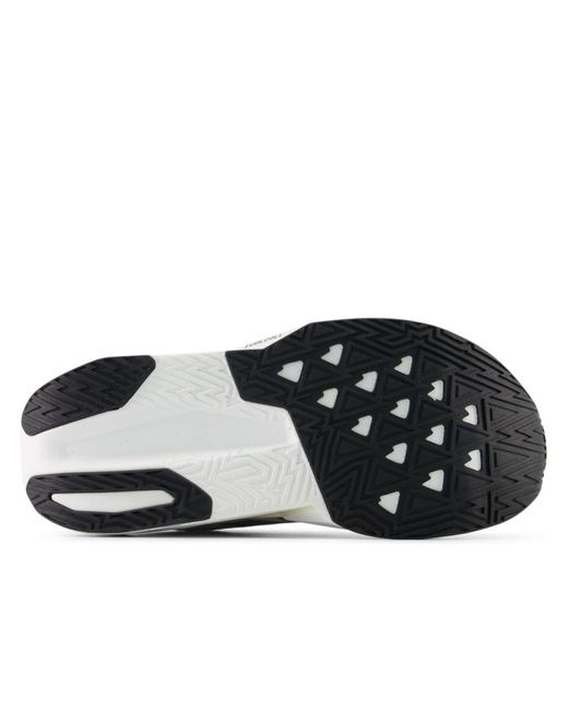 New Balance White – fuelcell rebel v5 – sneaker