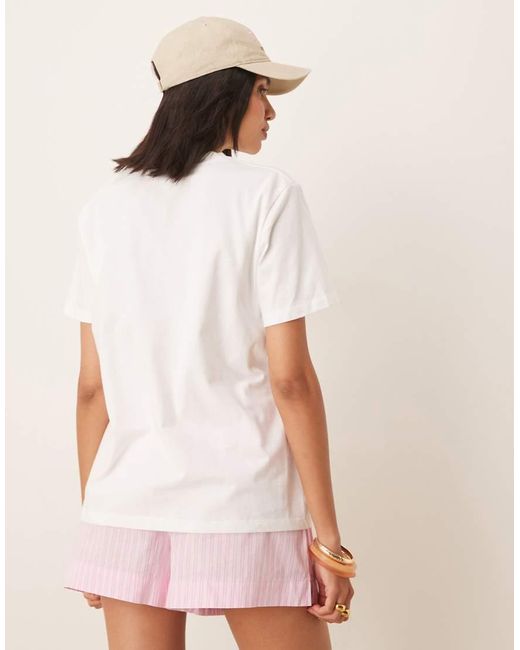 Camiseta Blanca De Corte Estándar Con Estampado Gráfico "Limone" De ASOS de color Pink