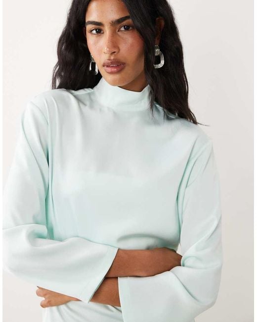 Iyal Gray Long Sleeve Collar Detail Top