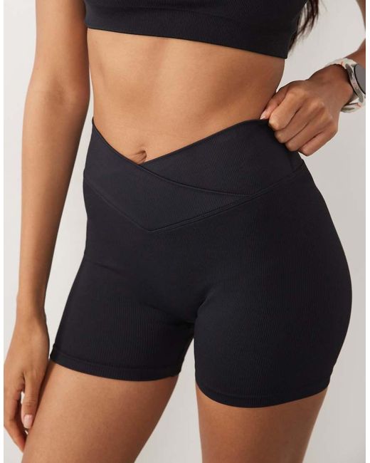 4505 Black Seamless Baby Rib Wrap Waist 3" Booty Short