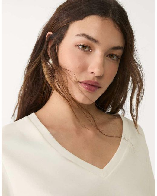 T-Shirt Basic Pesante Regular Fit Écru di Stradivarius in Natural