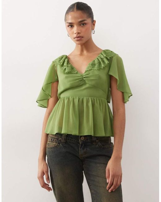 Reclaimed Vintage Green Chiffon Tea Top With Floaty Sleeves And Lace Collar