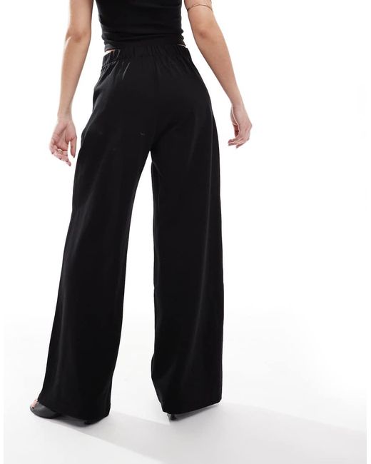 Stradivarius Broek Met Wijde Pijpen in het Black