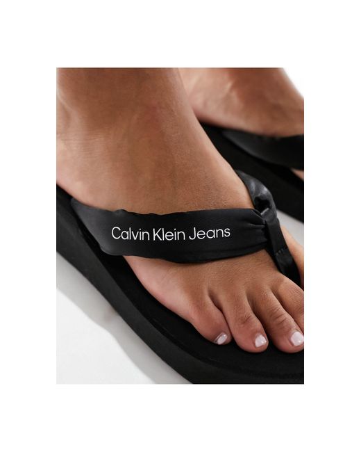 Sandalias multicolores con tiras acolchadas y cuña Calvin Klein de color Black