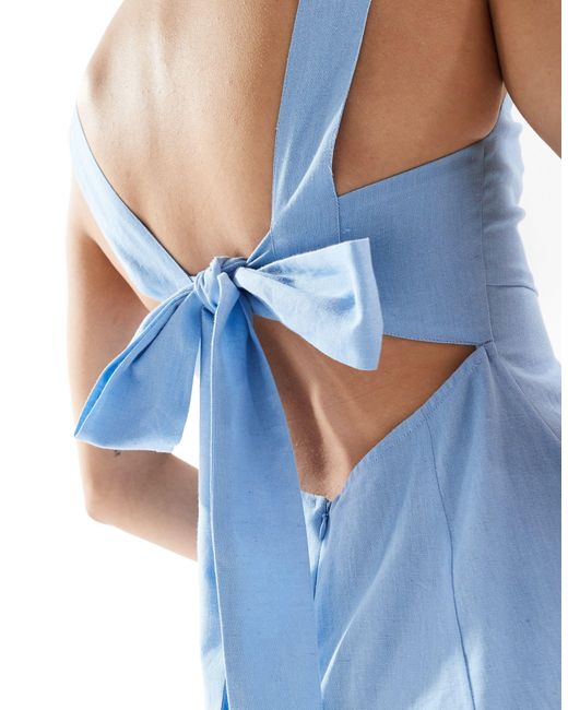Vestido veraniego corto con escote cuadrado y lazada en la espalda ASOS de color Blue