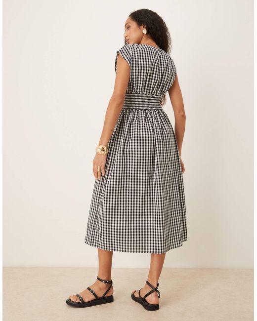 Robe mi-longue à carreaux avec taille froncée - noir et blanc Y.A.S en coloris Multicolor