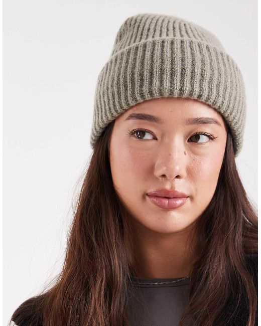 New Look Grofgebreide Beanie in het Green