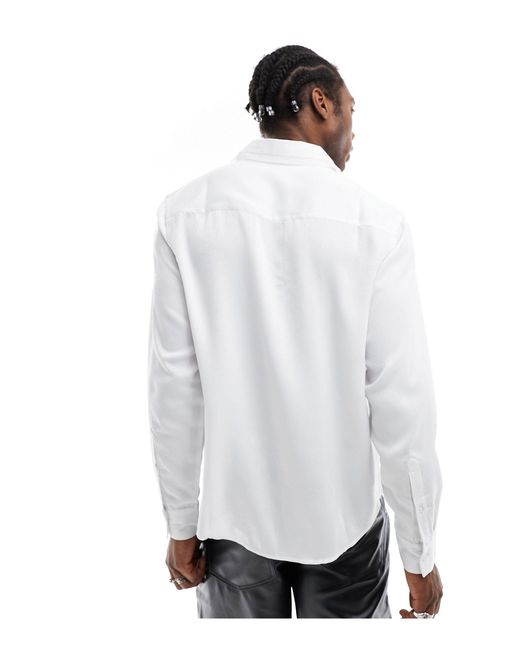 Camisa holgada con jaretas y detalle ASOS de hombre de color White