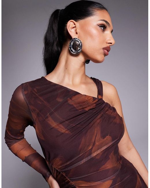 Robe mi-longue et asymétrique en tulle avec imprimé abstrait et lanière ASOS en coloris Purple