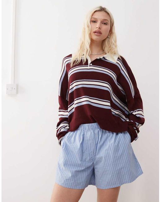 Weekday Ruimvallende Short in het White